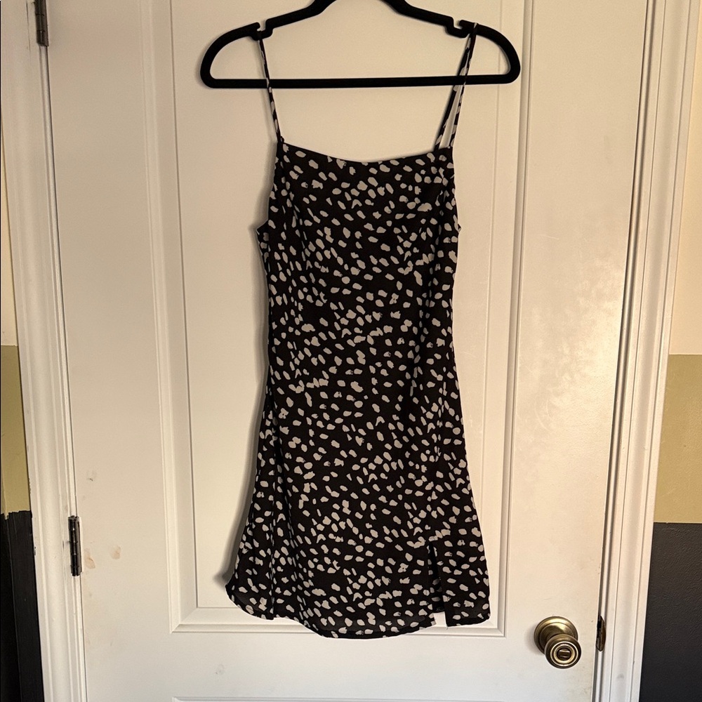 Hello Molly block and white leopard print dress. - Picture 1 of 8